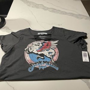 NWT super cute Steve Miller Band shirt with neck detail